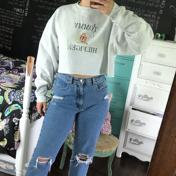 Tommy Hilfiger Sweaters - VINTAGE Tommy Hilfiger Crop Crewneck